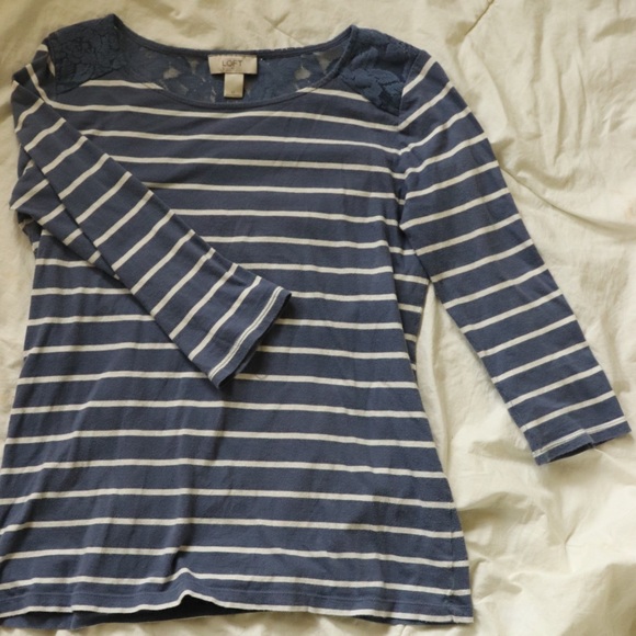 LOFT Tops - 3/$20 LOFT Blue and White 3/4 Sleeve Top